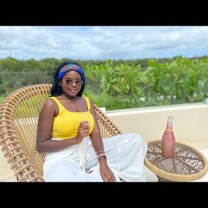 Meet your Posher, Simone